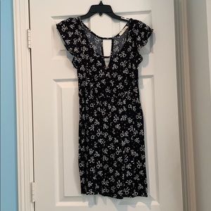 Lush bow patterned dress, size small